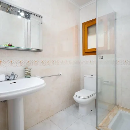 Nora By Aguilarent Βίλα